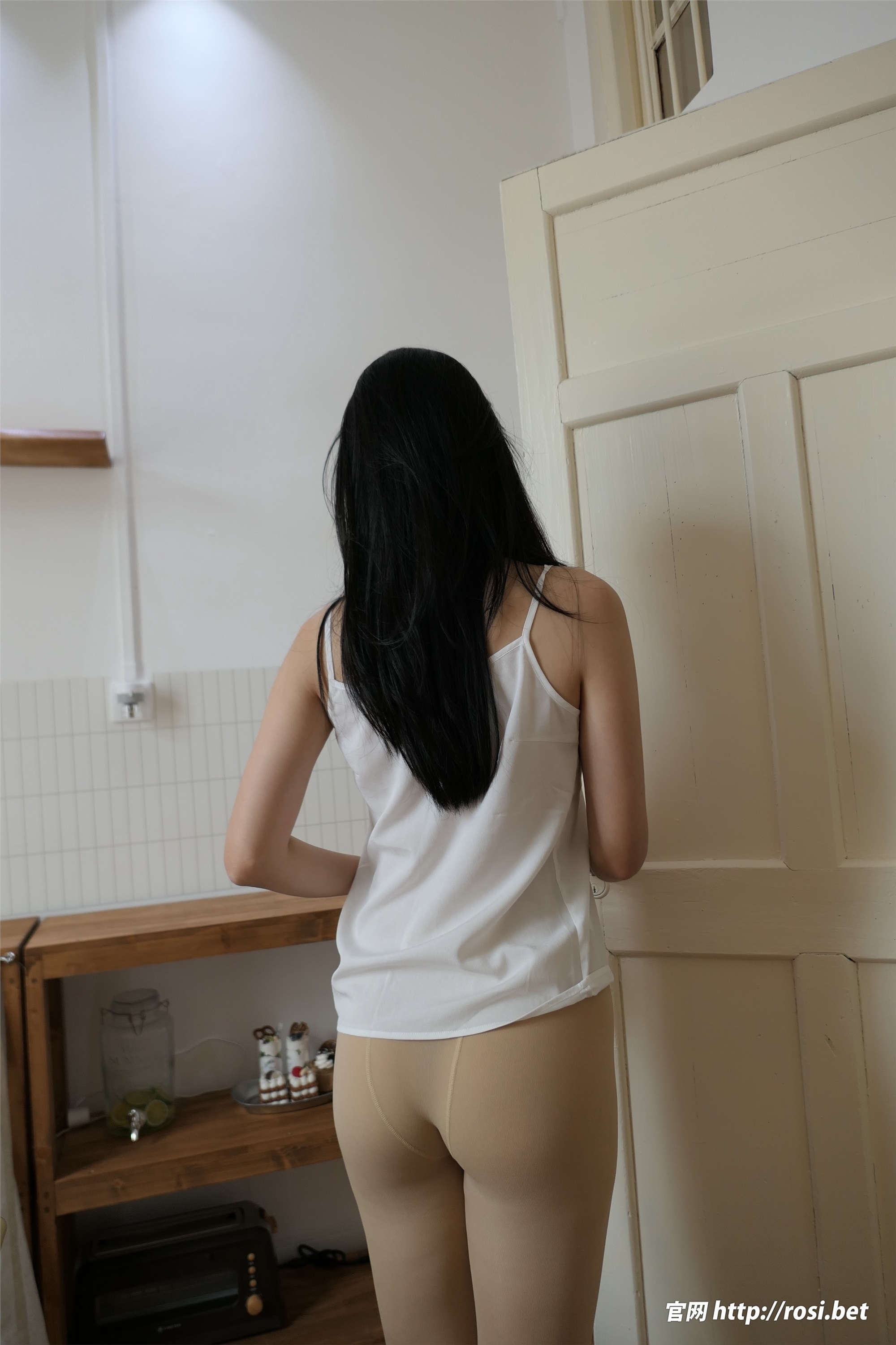 ROSI写真 2024.10.05 NO.4688